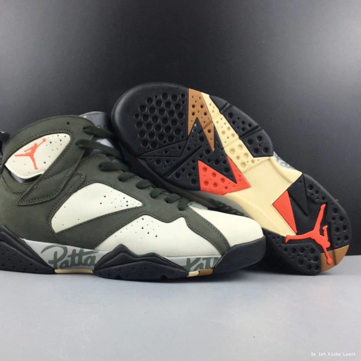 SP 7 100 AT3375 Patta Air x Retro  Jordan 'Icicle' 0320